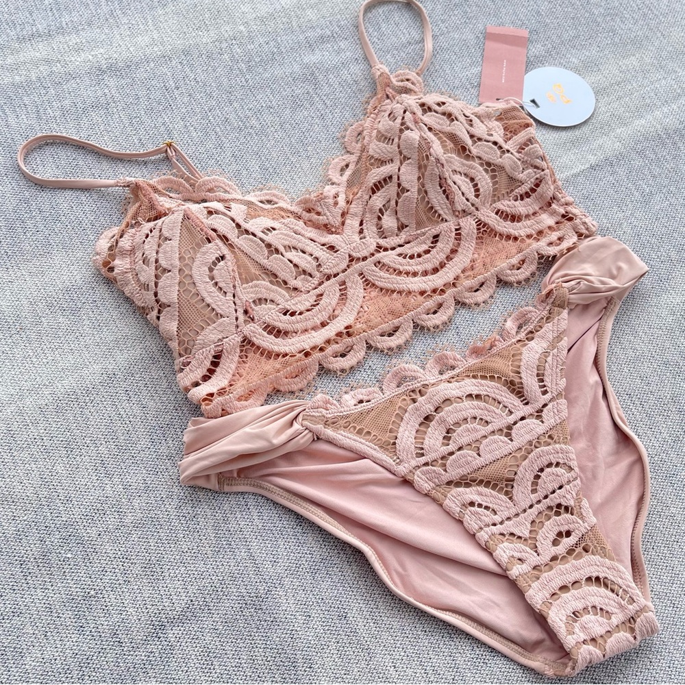 PilyQ lace bikini set NEW